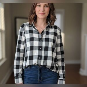 Talbots Black and White Buffalo Plaid Button-Down Shirt Petite XL. 100% Cotton